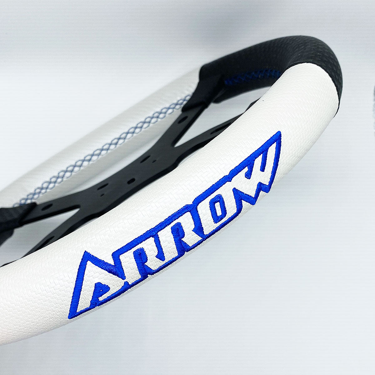KG Steering Wheel M6 | Arrow 327mm dia
